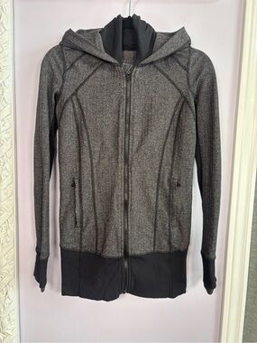 lululemon athletica Daily Practice Heather Charcoal Zip Jacket Size 6